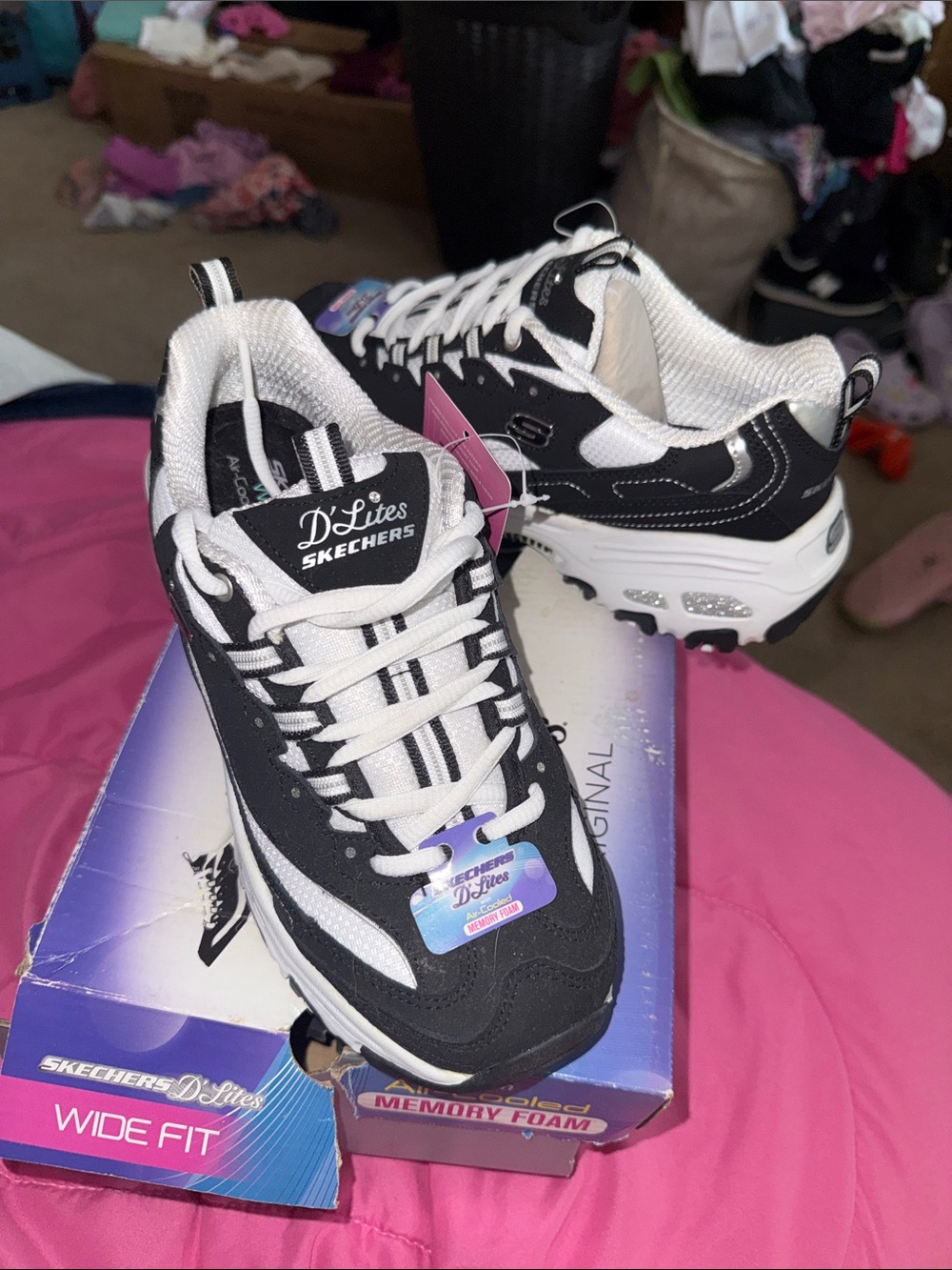 Skechers D'Lites Womens Black and White Lace-Up Sneakers